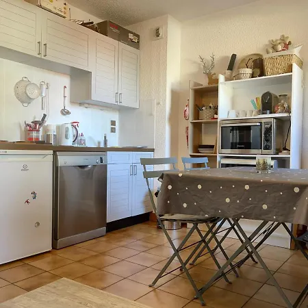 4 Pers. Au Pied Des Pistes, Balcon, Parking, Wi-fi, Proche Commerces - Fr-1-572-238 * Araches-la-Frasse